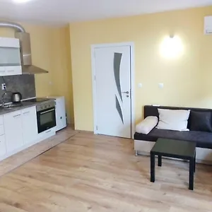 Apartament Tvarditza, Burgas